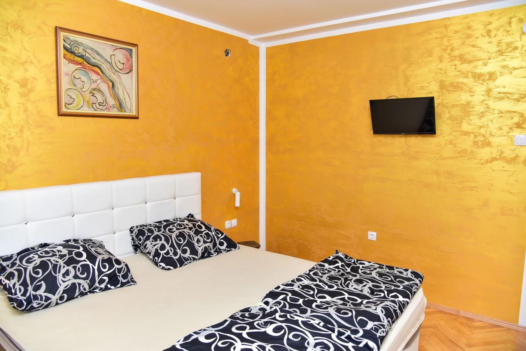 Goldi Apartman Banja Luka Exterior foto